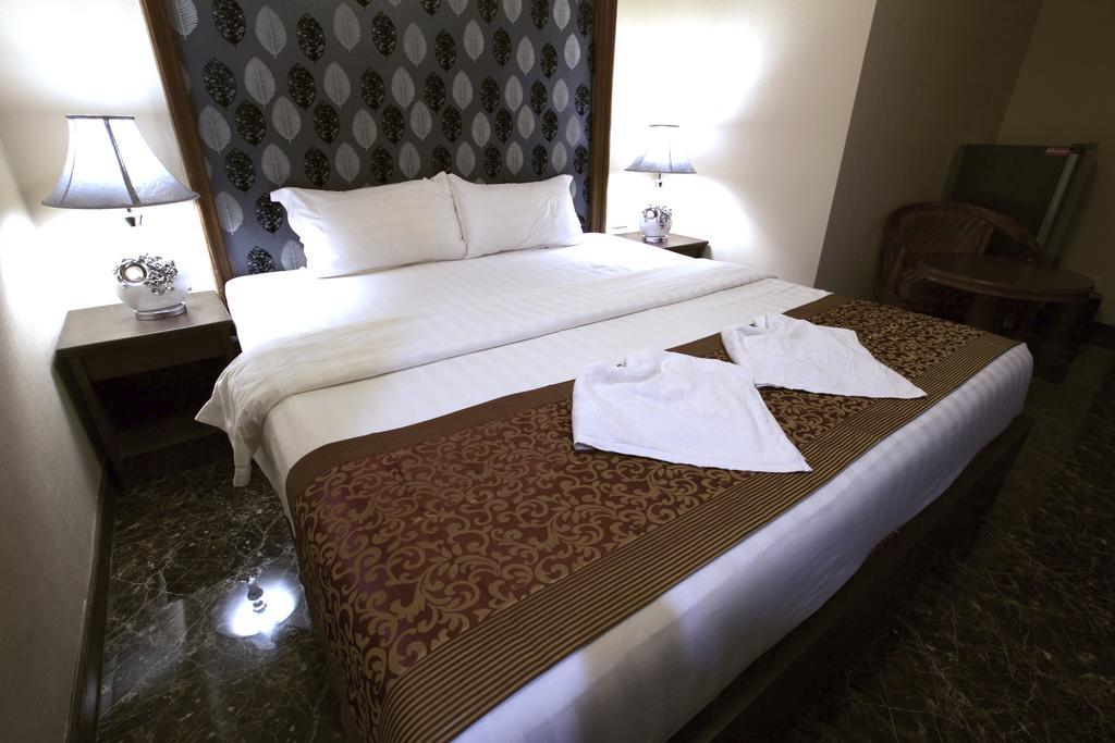 Hotel Katesiree House à Pattaya Extérieur photo