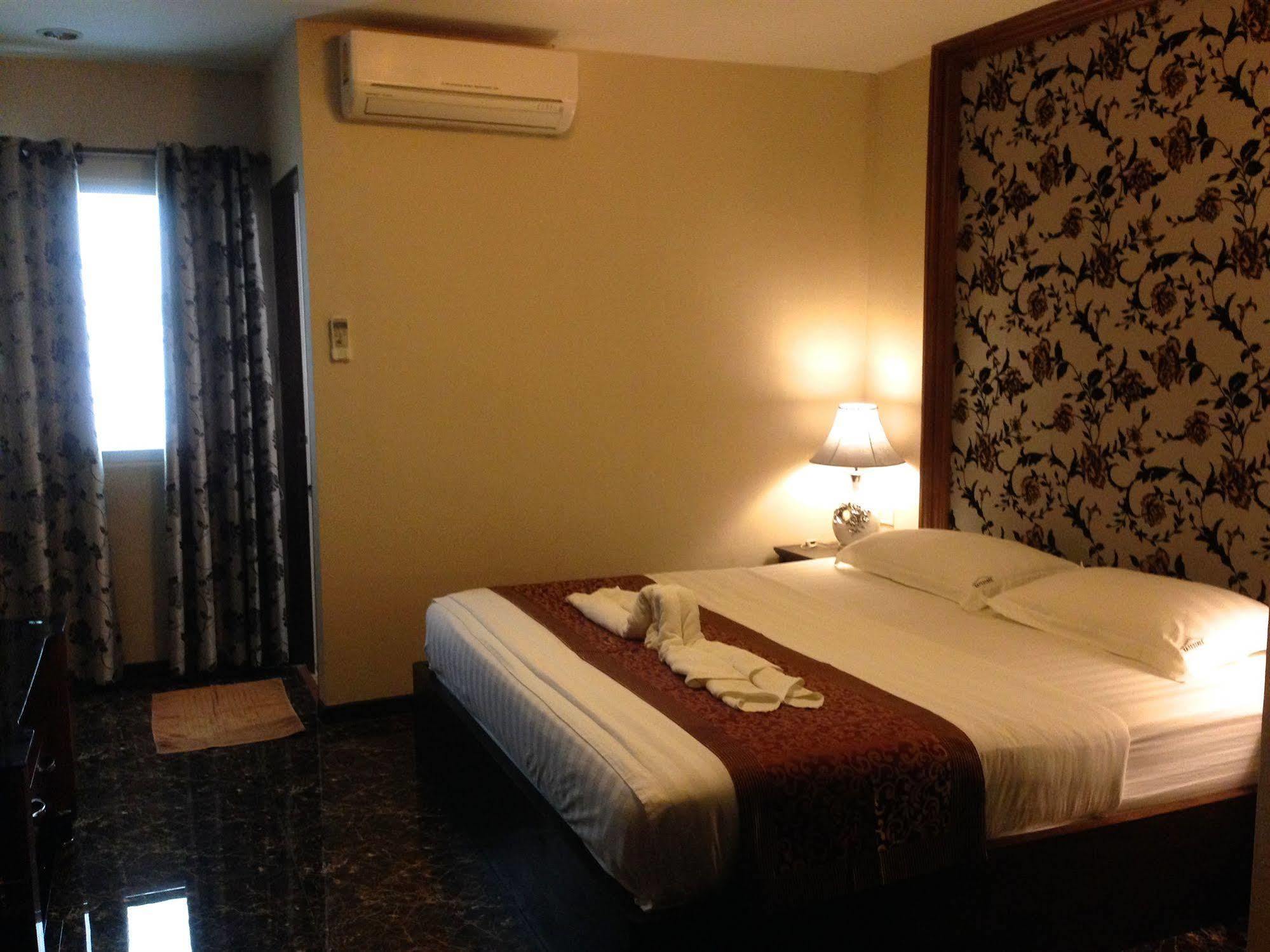 Hotel Katesiree House à Pattaya Extérieur photo