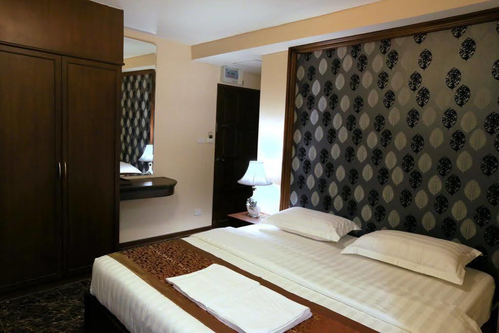 Hotel Katesiree House à Pattaya Extérieur photo